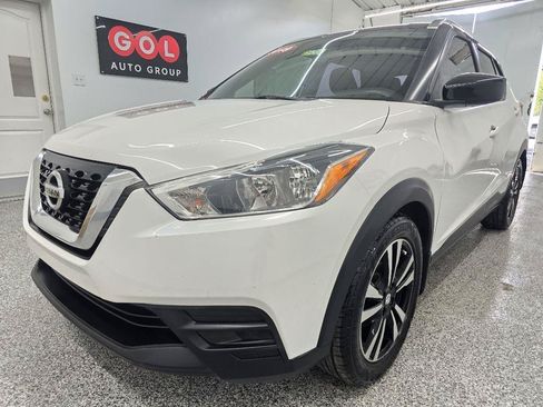 Used 2019 Nissan Kicks SV FWD image 7
