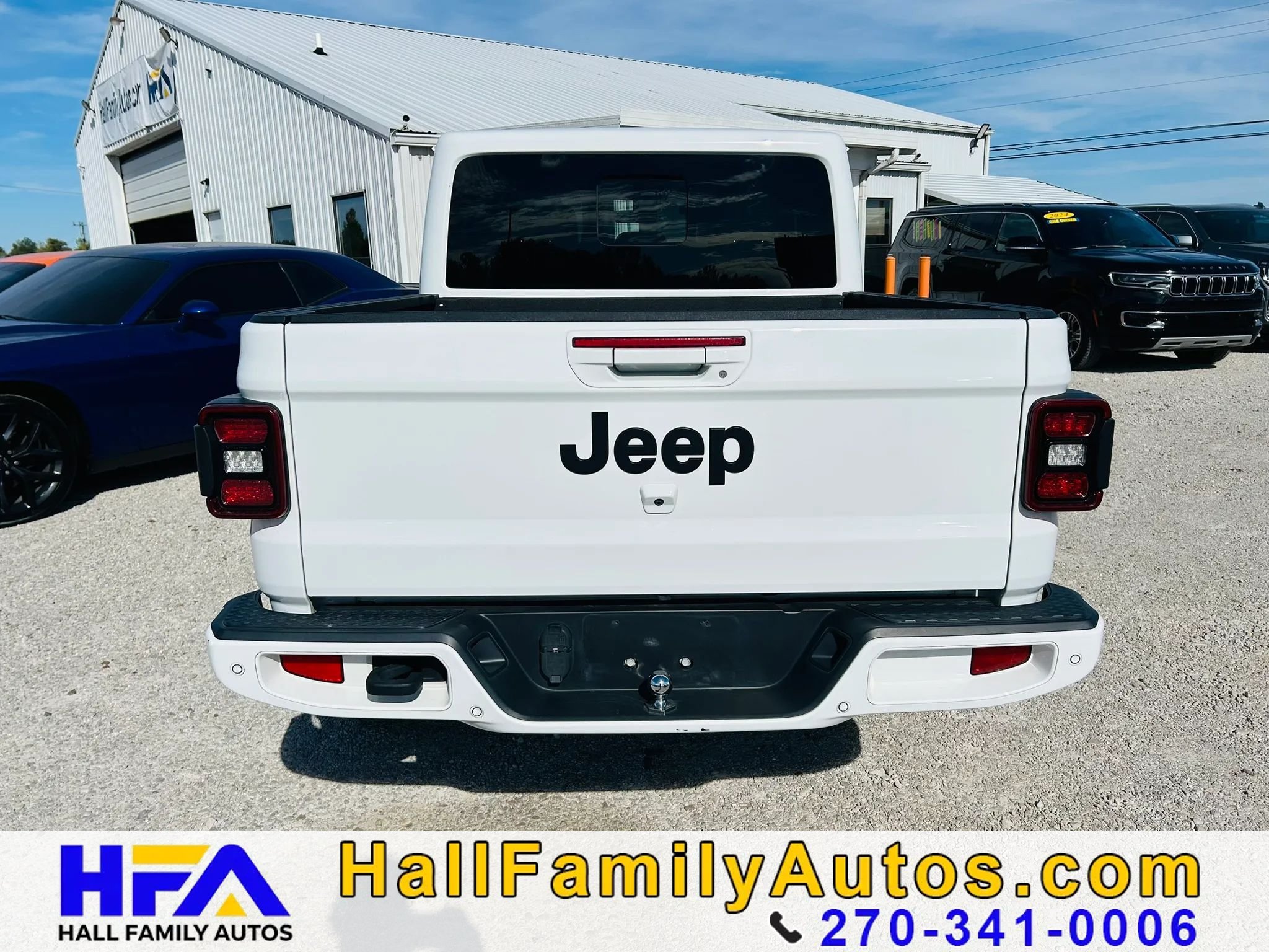 Used 2023 Jeep Gladiator Overland AWD/4WD image 4