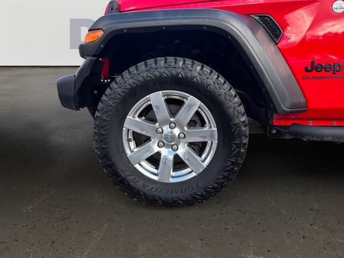 Used 2020 Jeep Gladiator Sport w/ Quick Order Package 24S AWD/4WD image 10
