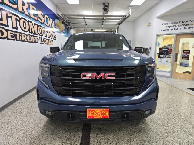Used 2026 GMC Sierra 1500 Elevation w/ Elevation Premium Package AWD/4WD image 2