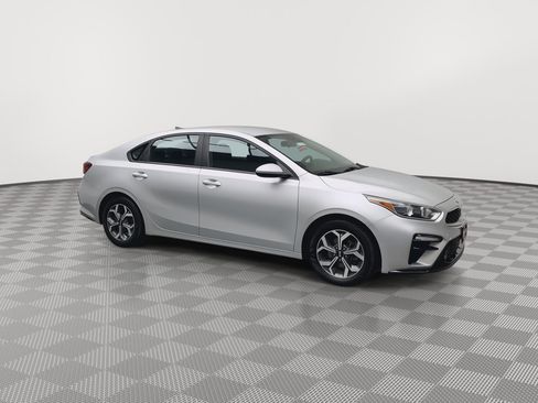 Used 2019 Kia Forte LXS FWD image 30