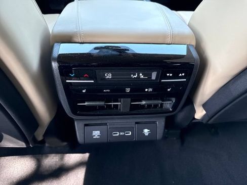 Used 2023 Acura MDX SH-AWD w/ Advance Package image 14