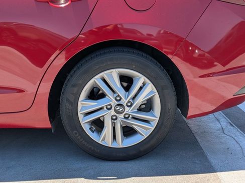 Used 2020 Hyundai Elantra SEL FWD image 20