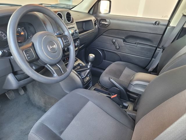 Used 2017 Jeep Patriot Sport FWD image 12