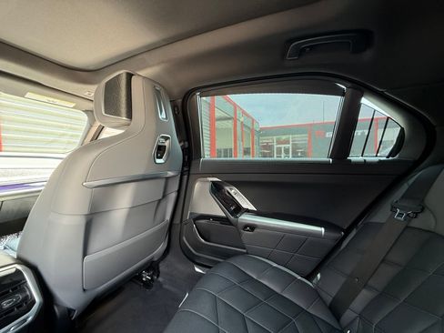 Used 2023 BMW 740i RWD image 25