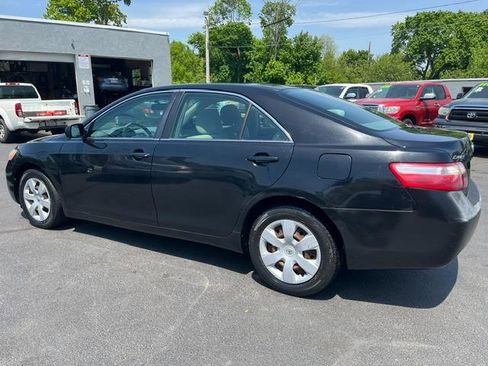 Used 2008 Toyota Camry LE FWD image 4