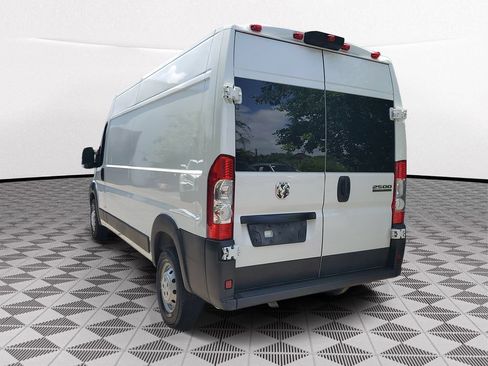 Used 2023 RAM ProMaster 2500 FWD image 4