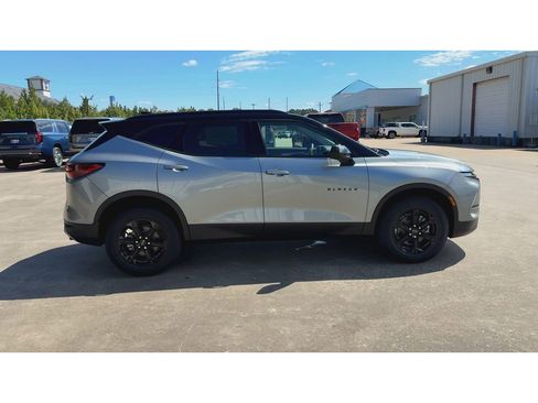 New 2025 Chevrolet Blazer LT w/ Convenience Package image 9