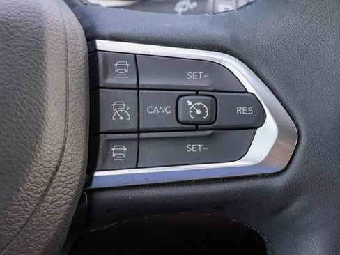 Used 2025 Jeep Compass Limited AWD/4WD image 28