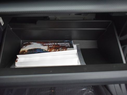 Used 2019 Subaru Crosstrek 2.0i image 40
