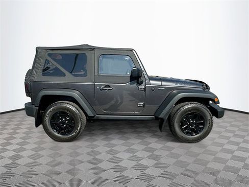 Used 2018 Jeep Wrangler Sport image 8
