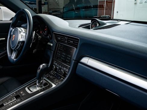 Used 2015 Porsche 911 Carrera image 42