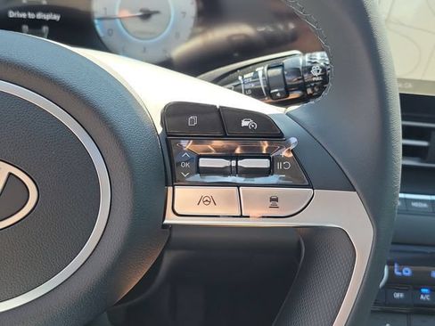 New 2026 Hyundai Elantra Limited FWD image 8