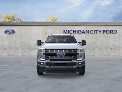 New 2025 Ford F550 4x4 SuperCab Super Duty w/ XL Chrome Package image 6