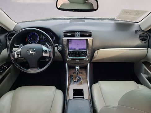 Used 2013 Lexus IS 250 4dr Sport Sdn Auto RWD image 18