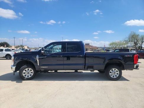 Used 2024 Ford F250 XLT AWD/4WD image 4