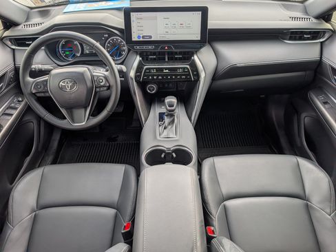 Used 2024 Toyota Venza Nightshade AWD/4WD image 5
