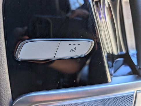 Used 2022 Mercedes-Benz G 550 image 32