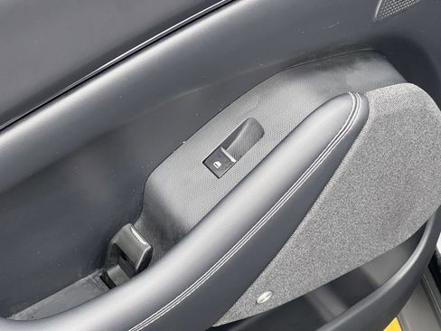 Used 2021 Ford Mustang Mach-E Premium image 31