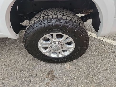 Used 2018 RAM 3500 Laramie w/ Protection Group image 13