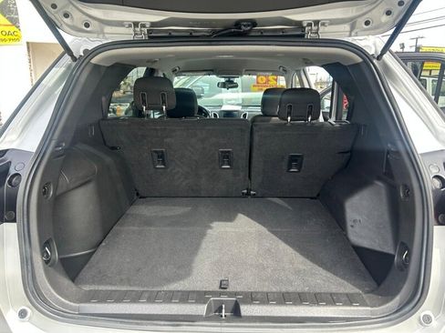 Used 2020 Chevrolet Equinox LT FWD image 25