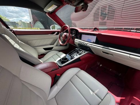 Certified 2021 Porsche 911 Turbo S image 40