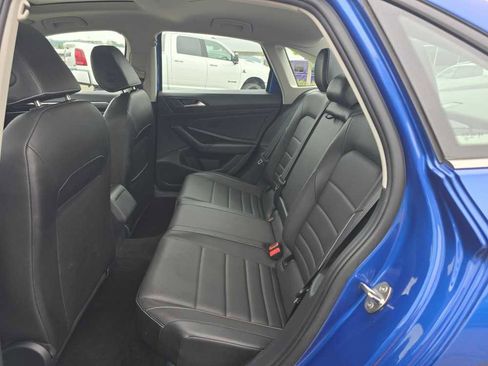 Used 2024 Volkswagen Jetta SE FWD image 16