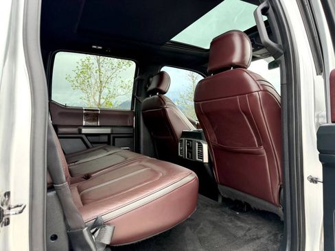 Used 2015 Ford F150 Platinum w/ Equipment Group 701A Luxury AWD/4WD image 15