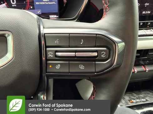 Used 2024 GMC Canyon AT4X image 31