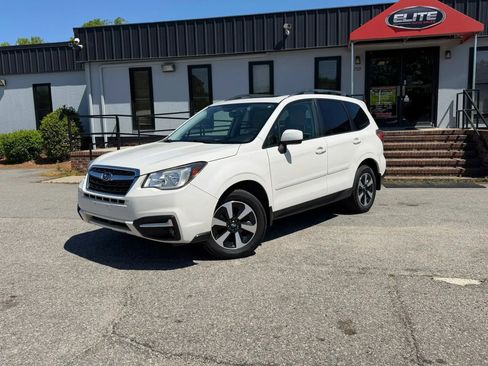 Used 2018 Subaru Forester 2.5i Premium AWD/4WD image 3