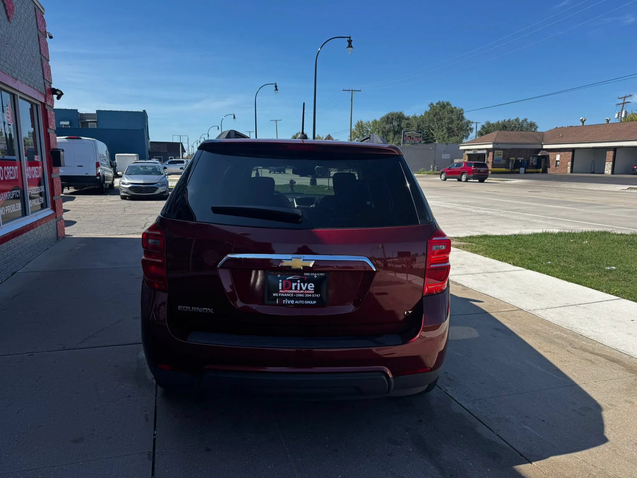 Used 2017 Chevrolet Equinox LT FWD image 4