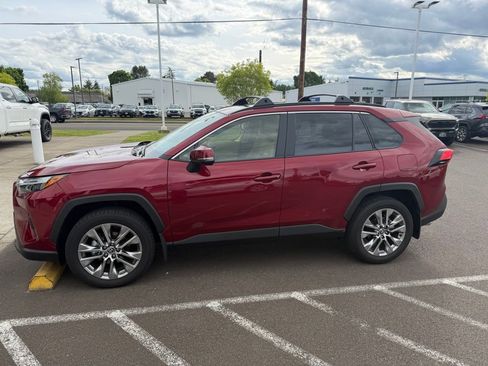Used 2025 Toyota RAV4 XLE Premium AWD/4WD image 2