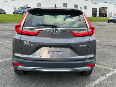 Used 2017 Honda CR-V LX image 6