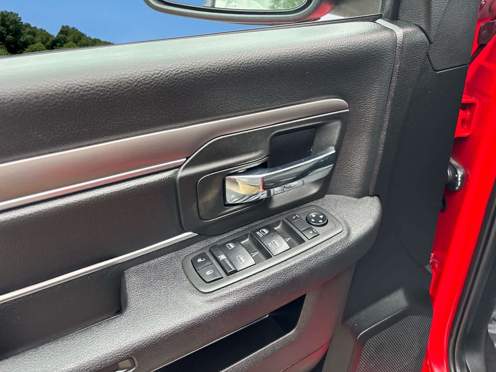 Used 2024 RAM 1500 Warlock AWD/4WD image 14