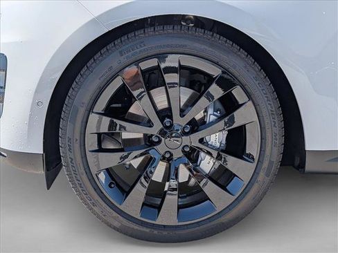 Used 2026 Land Rover Range Rover Sport SE AWD/4WD image 15