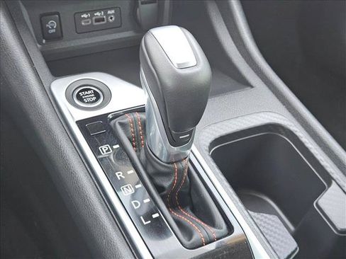 Used 2025 Nissan Sentra SR FWD image 12
