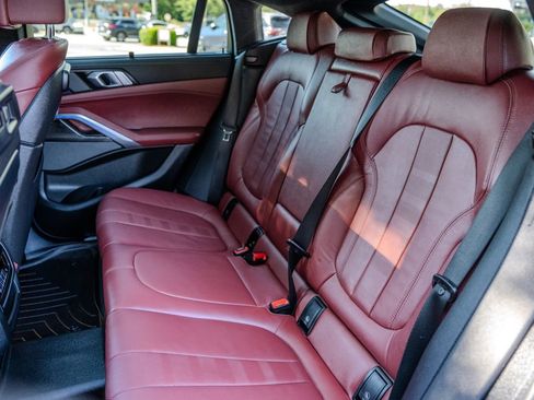 Used 2022 BMW X6 M50i w/ Executive Package AWD/4WD image 20