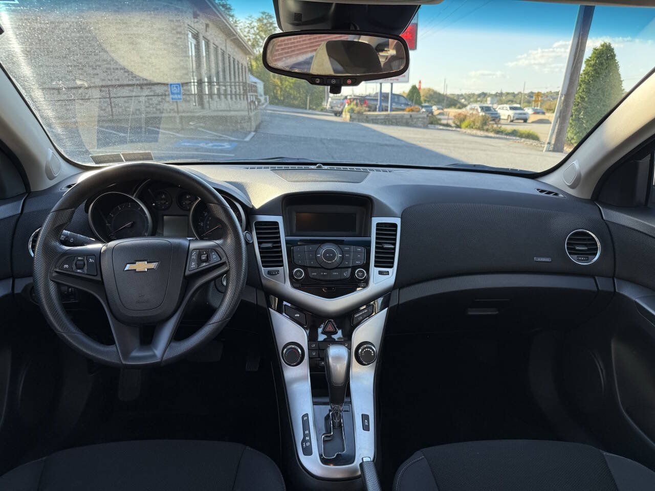 Used 2015 Chevrolet Cruze LT FWD image 24