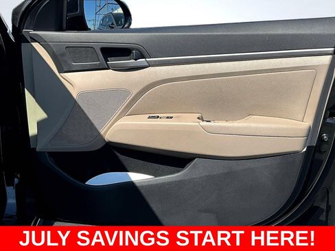 Used 2018 Hyundai Elantra SEL FWD image 31