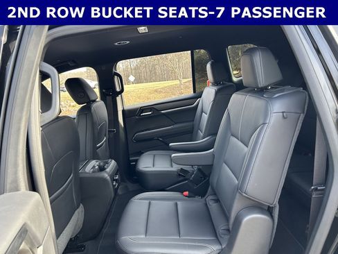 Used 2024 GMC Acadia Elevation image 6