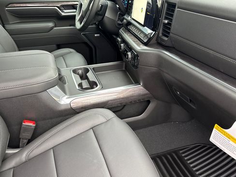 New 2026 Chevrolet Silverado 2500 LTZ w/ LTZ Premium Package image 14