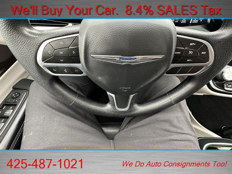 Used 2020 Chrysler Voyager Lxi FWD image 18