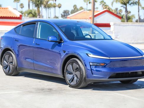 Used 2026 Tesla Model Y Long Range AWD/4WD image 4