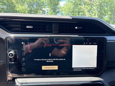 Used 2024 GMC Sierra 1500 AT4 w/ Technology Package AWD/4WD image 29
