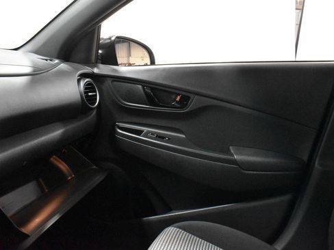 Used 2021 Hyundai Kona Night FWD image 15