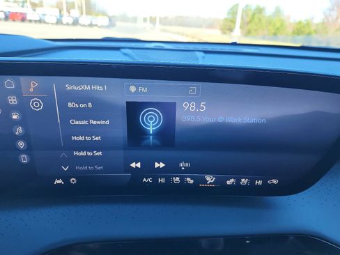 New 2026 Buick Enclave Avenir w/ Super Cruise Package image 17