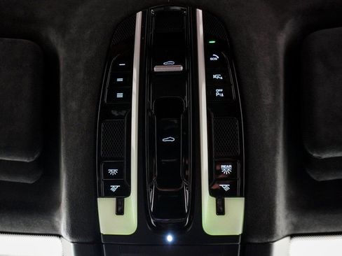 Used 2021 Porsche Cayenne Turbo image 54