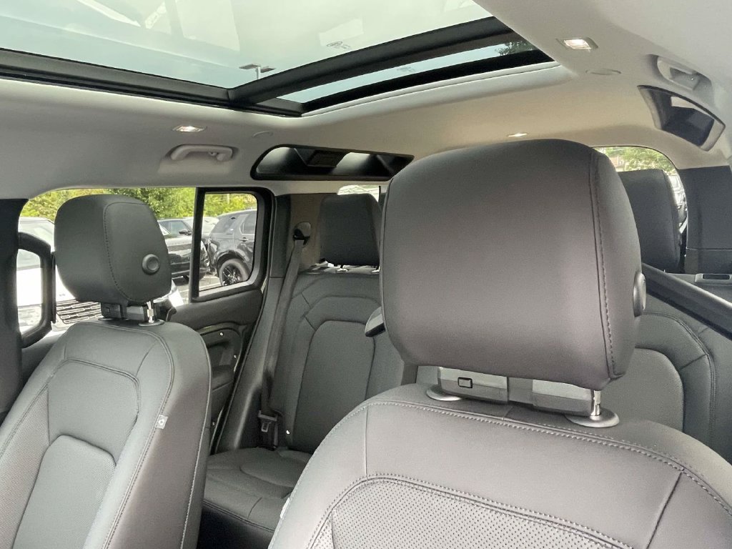 New 2026 Land Rover Defender 110 S AWD/4WD image 16