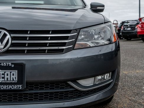 Used 2013 Volkswagen Passat 2.5 SEL Premium FWD image 9