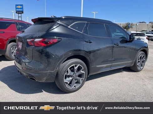 Certified 2022 Chevrolet Blazer RS w/ Enhanced Convenience Package image 3